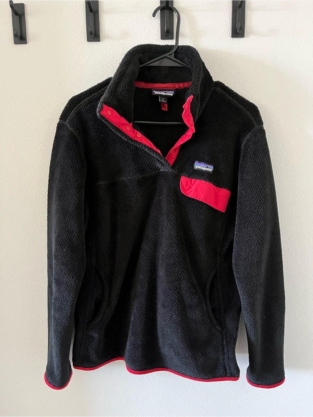 Patagonia Black Fleece Snap Pullover with Red Trim